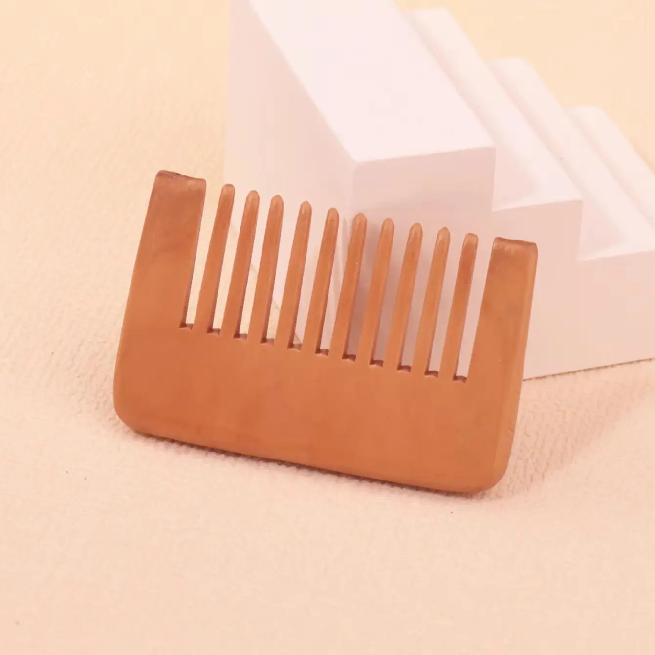 Mini wooden comb, exquisite and compact, convenient for travel and carrying, suitable for home use, special for real hair wigs