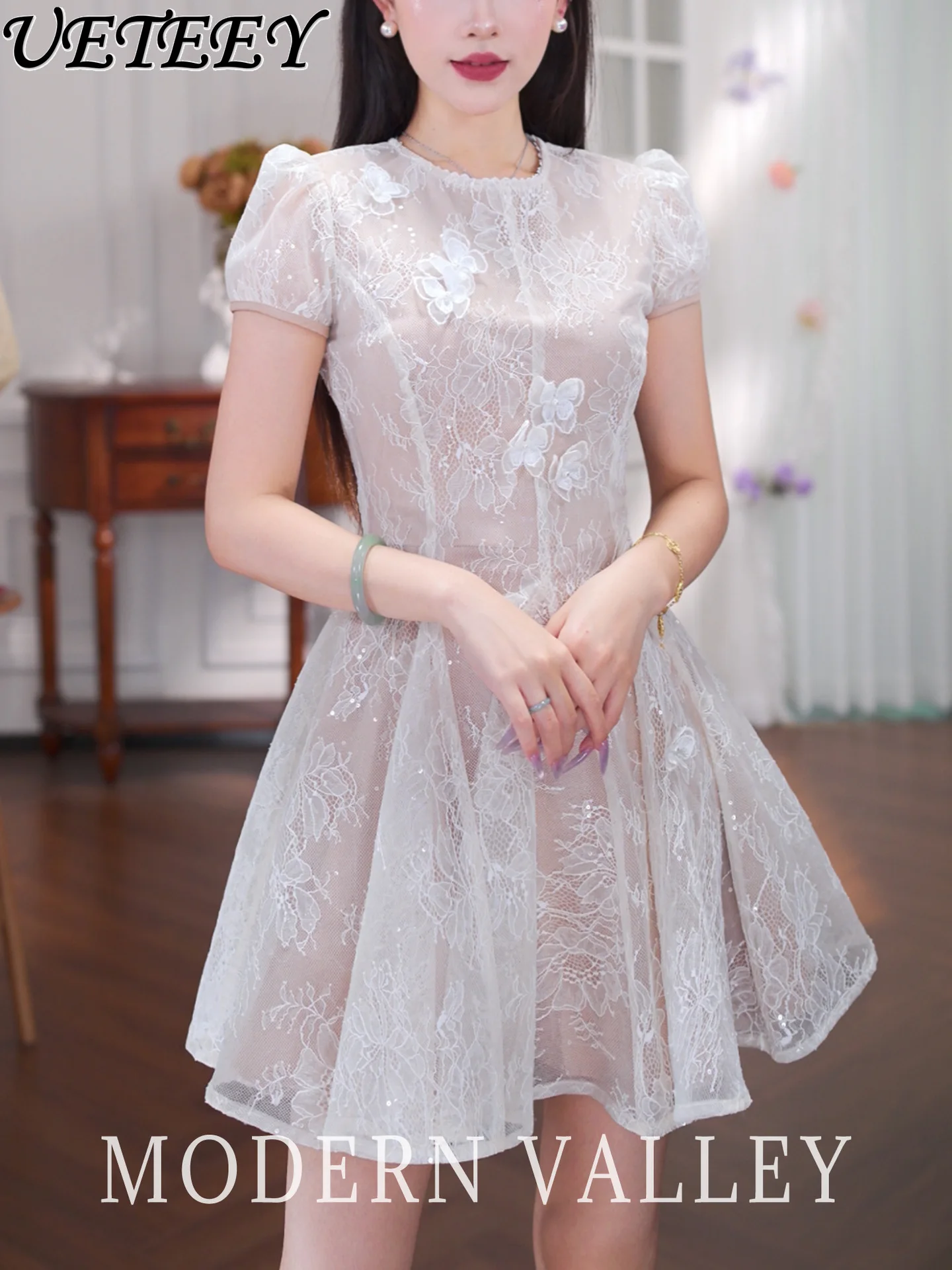 สไตล์ฝรั่งเศส Socialite Design ลูกไม้สามมิติผีเสื้อ Elegant ชุดเดรสสั้นเอวสูง SLIM FIT พัฟแขนสั้นชุด