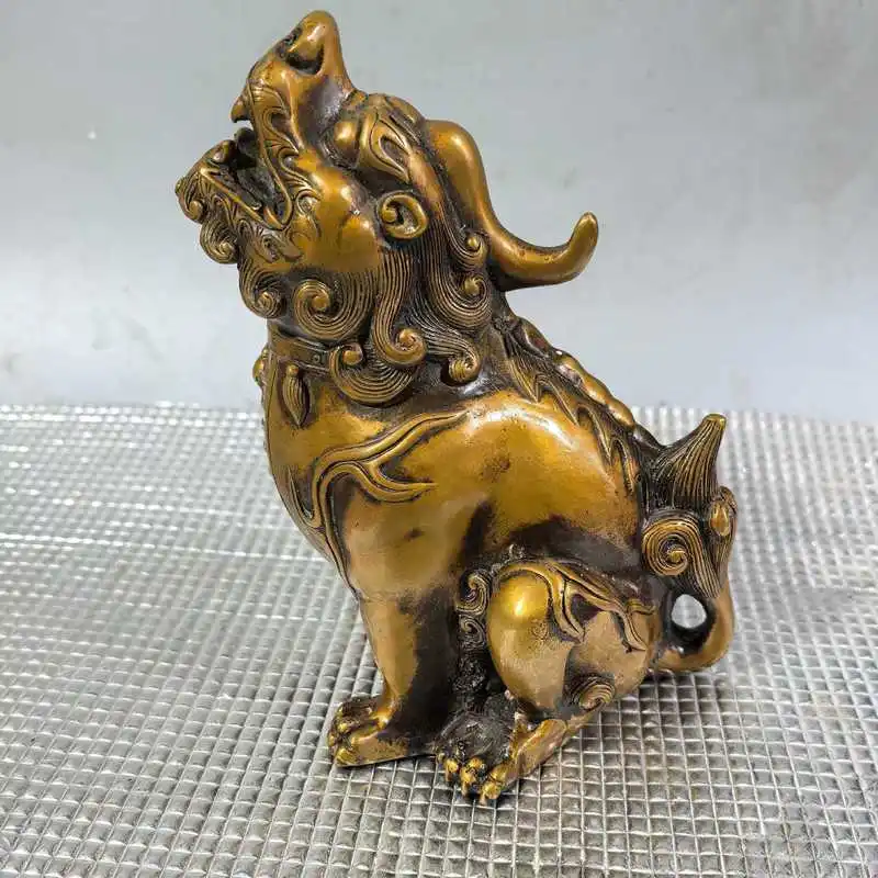 Pure unicorn Pixiu, a copper craft ornament roars upward, a auspicious beast that protects the home