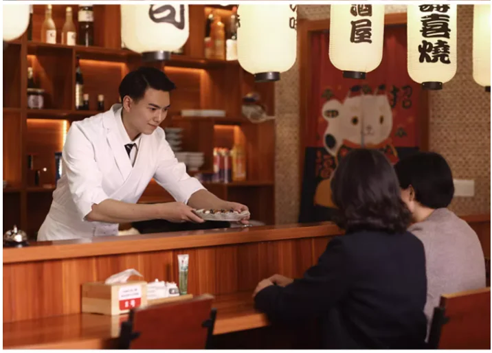 ชุดยูนิฟอร์มเชฟญี่ปุ่นสีขาว เสื้อซูชิ ชุดทำงานร้านอาหารสำหรับผู้ชาย เสื้อคลุมทำอาหาร ชุดกิโมโน