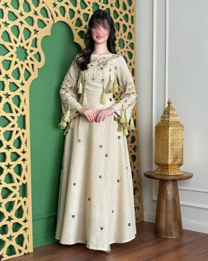 

Arabia Saudi Arabia Customized Elegant Prom Dresses Luxury Black Velvet High-Neck Evening Dresses Beaded Waist Wedding Dresses