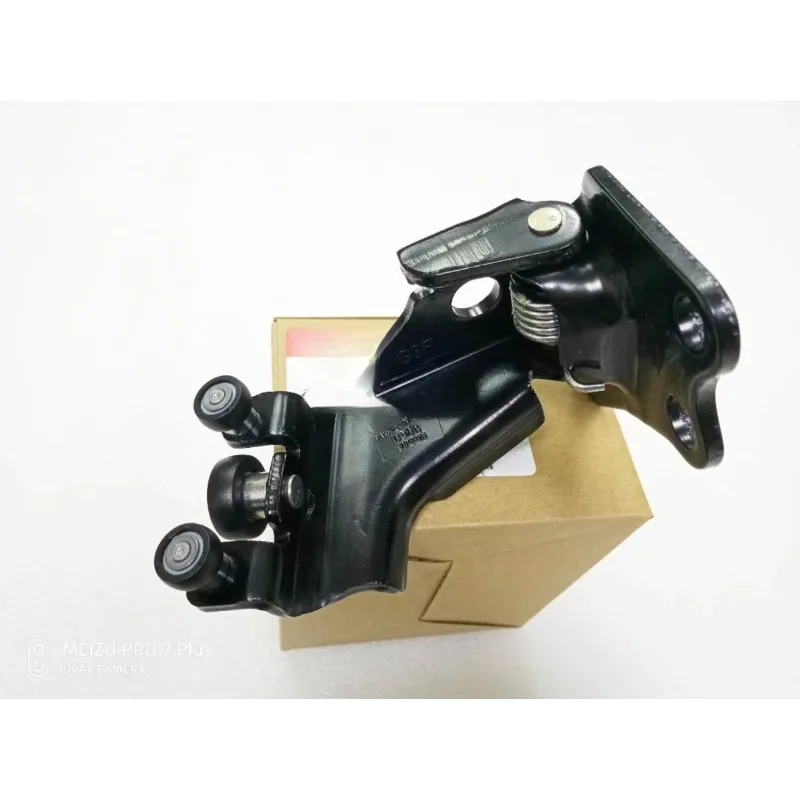 

Middle Door Roller Sliding Door Hinge Track Roller Roller Assembly for BYD M6