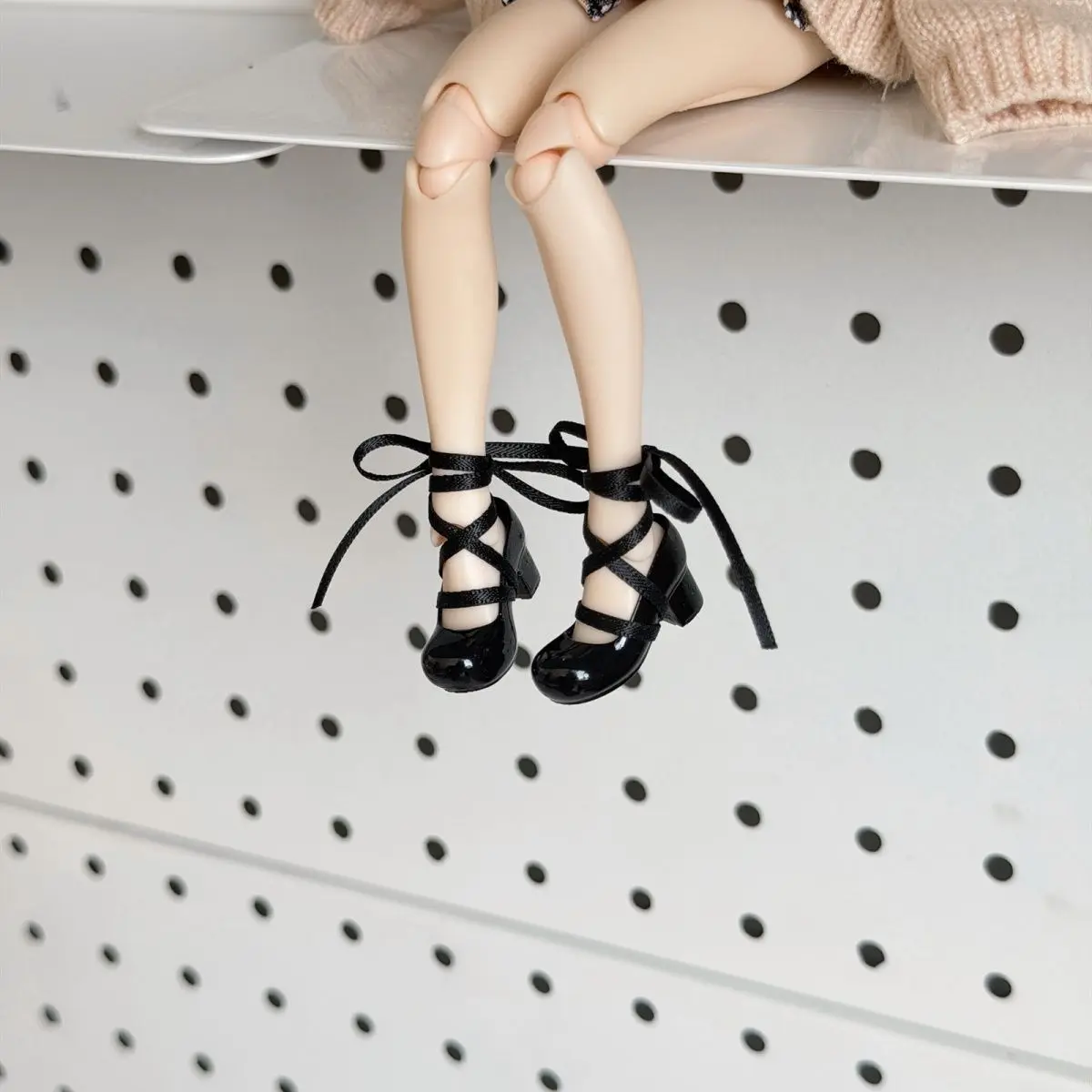 

Blythe doll shoes are suitable for ob24ob22 size retro resin doll shoes+strap classic black and white women's shoes