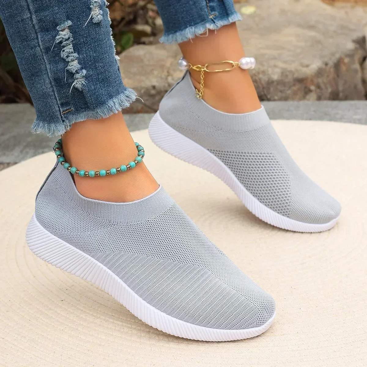 

Spring and Autumn New Casual Sports Women's Shoes Breathable Comfortable Fashion Soft-soled Mesh Shoes Women