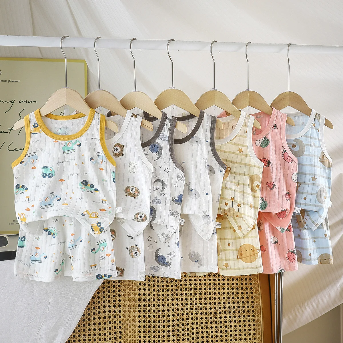 Baby 2-Piece Summer Outfit A-Class Cotton Sleeveless Tank Top & Shorts Set Cute Cartoon Print Kids Casual Wear