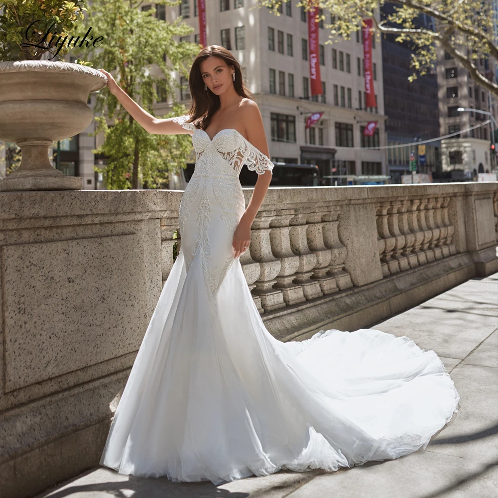 Liyuke Charming Beading Pearls Sweetheart Mermaid Wedding Gowns With Appliques Elegant Off Shoulder Sleeves Bridal Dresses