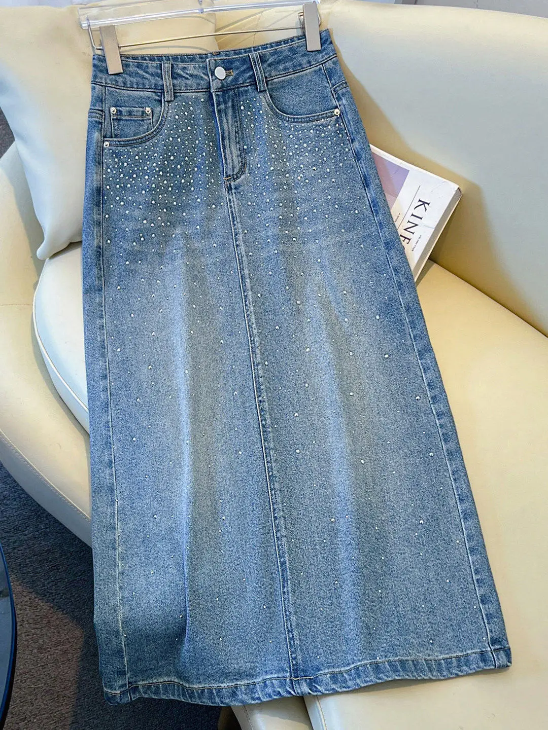 Korean Design Sensation Rhinestone Denim A-Line Midi Skirt Women's Spring 2026 Slimming Straight Cut Skirts High Waist Jeans