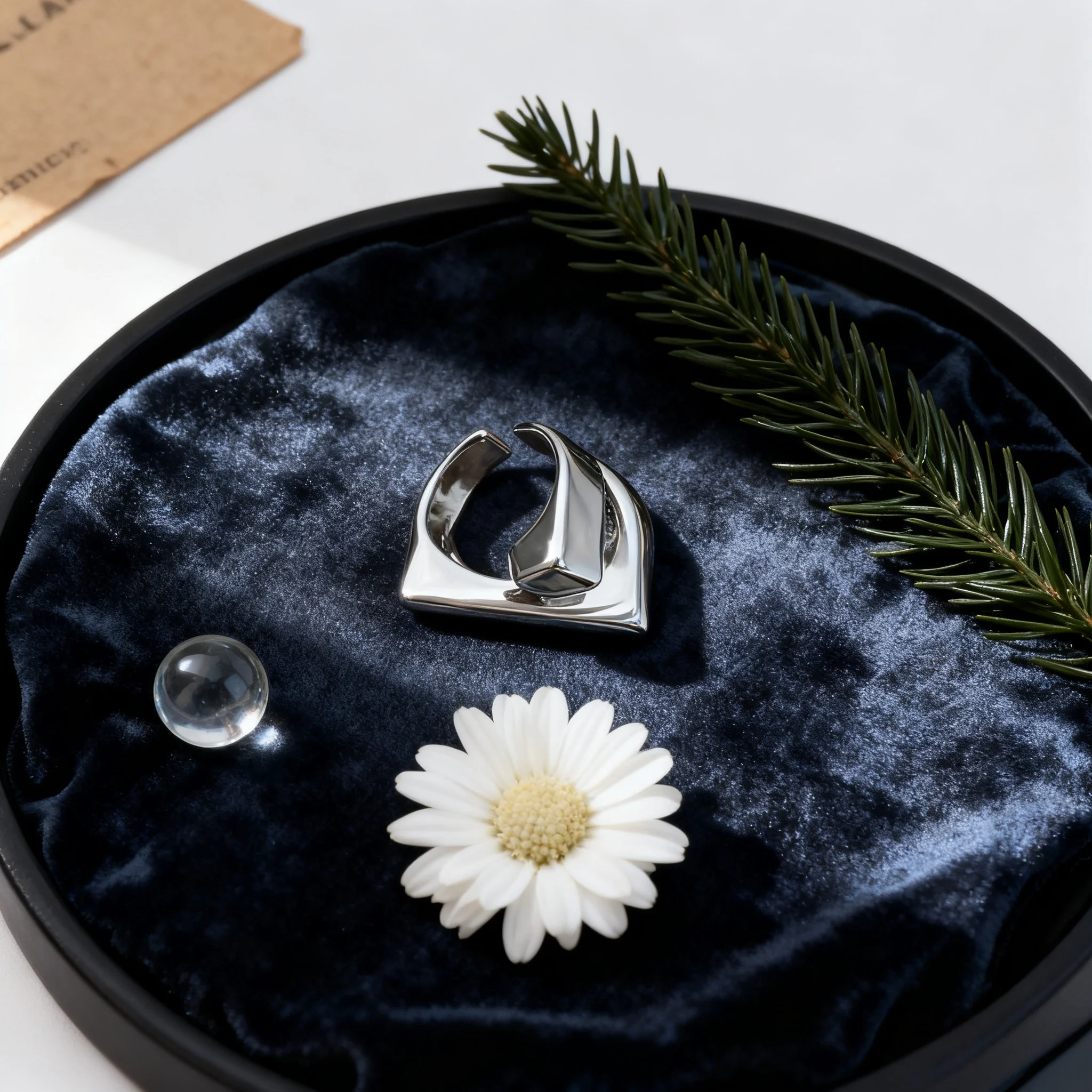 Hollow Out Lines Flower Rings Exquisite Jewelry Personalized Fashion Simple Design Suitable For Women Daily Layering Accessories