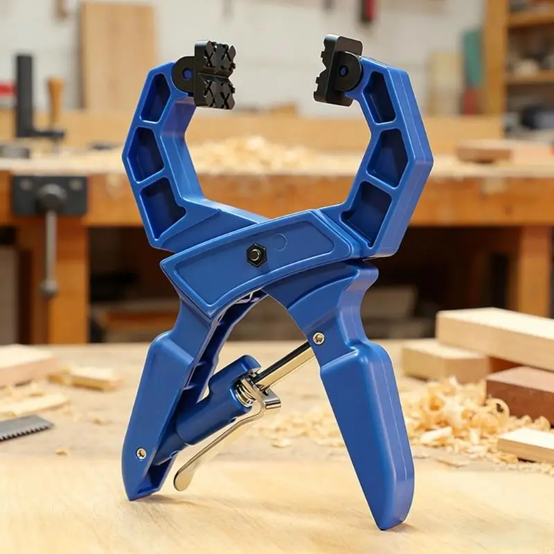 24BA Fast Acting Spring Loaded Clamp For High Pressures Applications With Nylons Reinforced Build For Durability