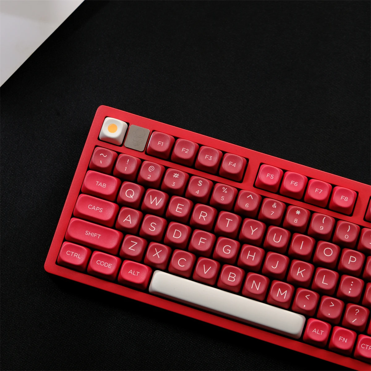 

KBCaps Ham Red MOA Keycaps 126 Keys Keycaps PBT Dye Sublimation MOA Profile Keycaps For MX Switches Mechanical Keyboard Key Caps