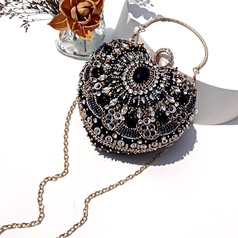 Romantic Heart-Shaped Beaded Clutch Vintage-Inspired Party Purse with Detachable Chain Strap Crystal-Embellished Party Clutch