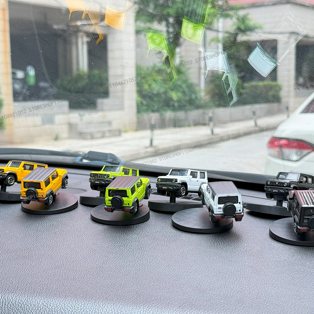 Kaiuve drift ornamentos rotativos modelo de brinquedo do carro para suzuki jimny modelo de carro diversão criança presente dos homens decoração do console central do carro