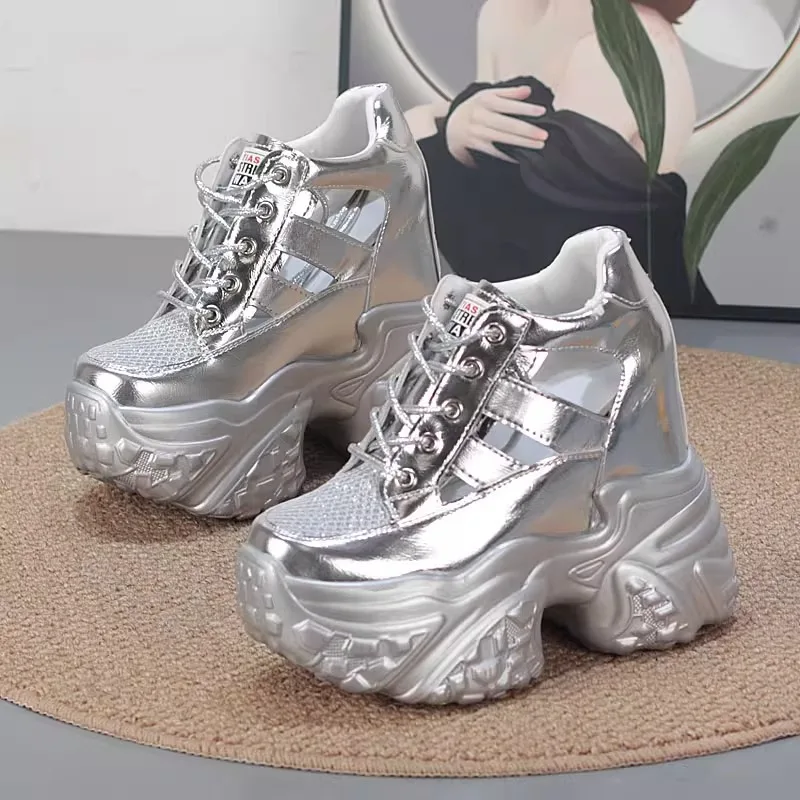 

2026 13cm Thick Sole Platform Breathable Lace-Up High Heels Hidden Increase Lightweight Women's Casual Shoes for Short Ladies