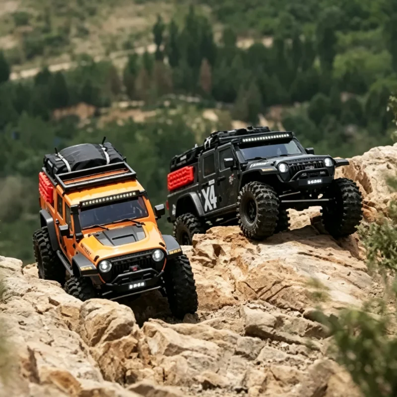 CROSSRC EMOX4 1/8 RC Long Wheelbase Racing Crawler 4WD Differential Lock Off Road Rock Truck Waterproof Hobby Grade Model RTR