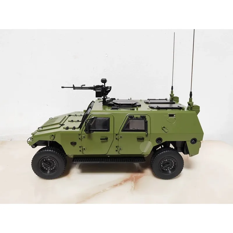 

Diecast 1:18 Scale Original Dongfeng Mengshi 3rd Generation Armored Vehicle Alloy Military Vehicle Model Collectible Toy