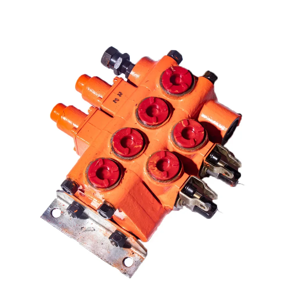 1.8T loader multi-way valve two-way hydraulic integral