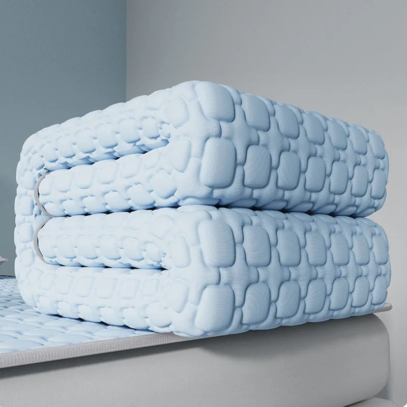 New Natural Latex Pad with Anti Slip Particles Cooling Multi-Layer Structure Design Bed Mat Encrypt Soft Foldable Mattress