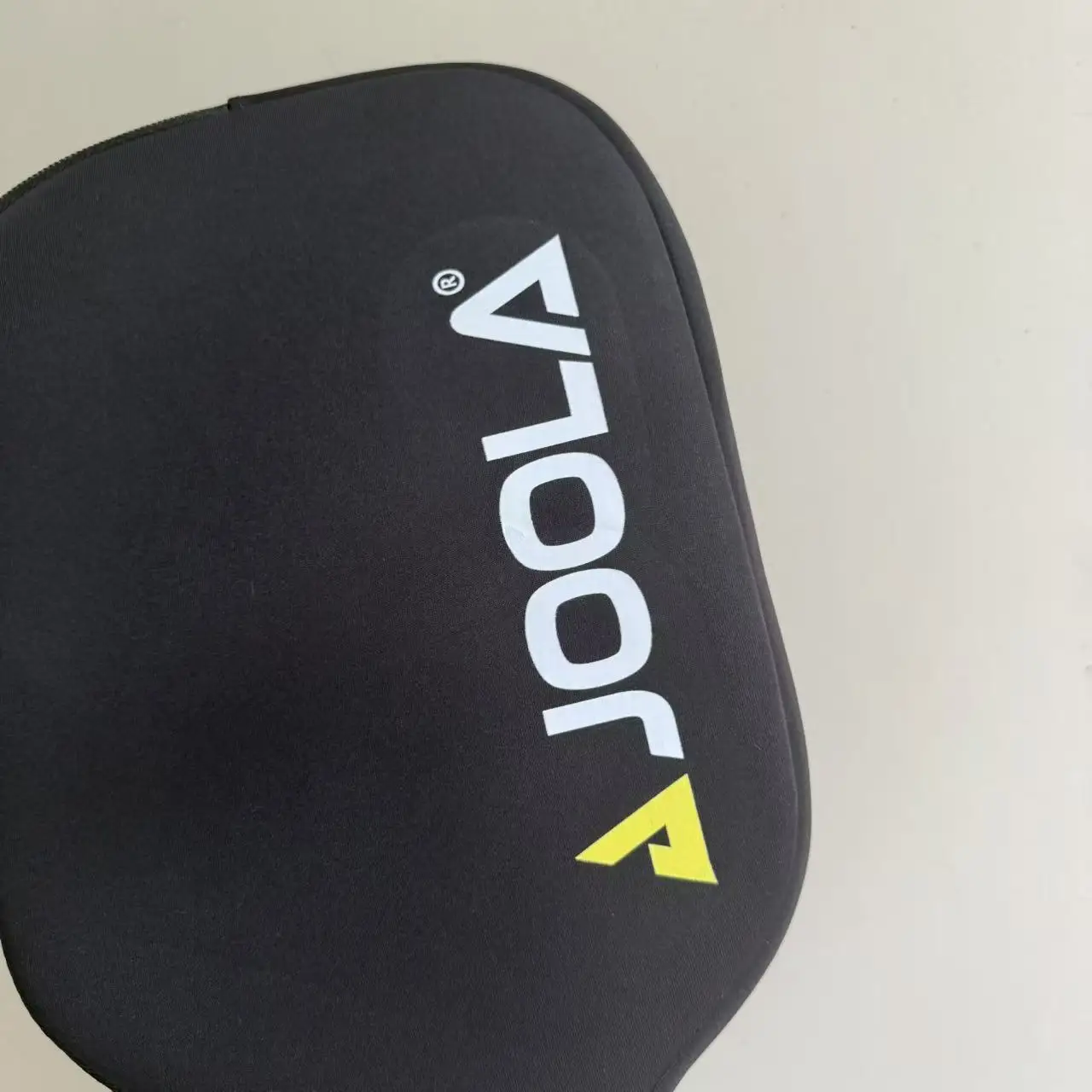 غطاء مضرب JOOLA Pick أساسي مضاد للتصادم مع سحاب أسود عالي المرونة وغطاء حماية بسيط