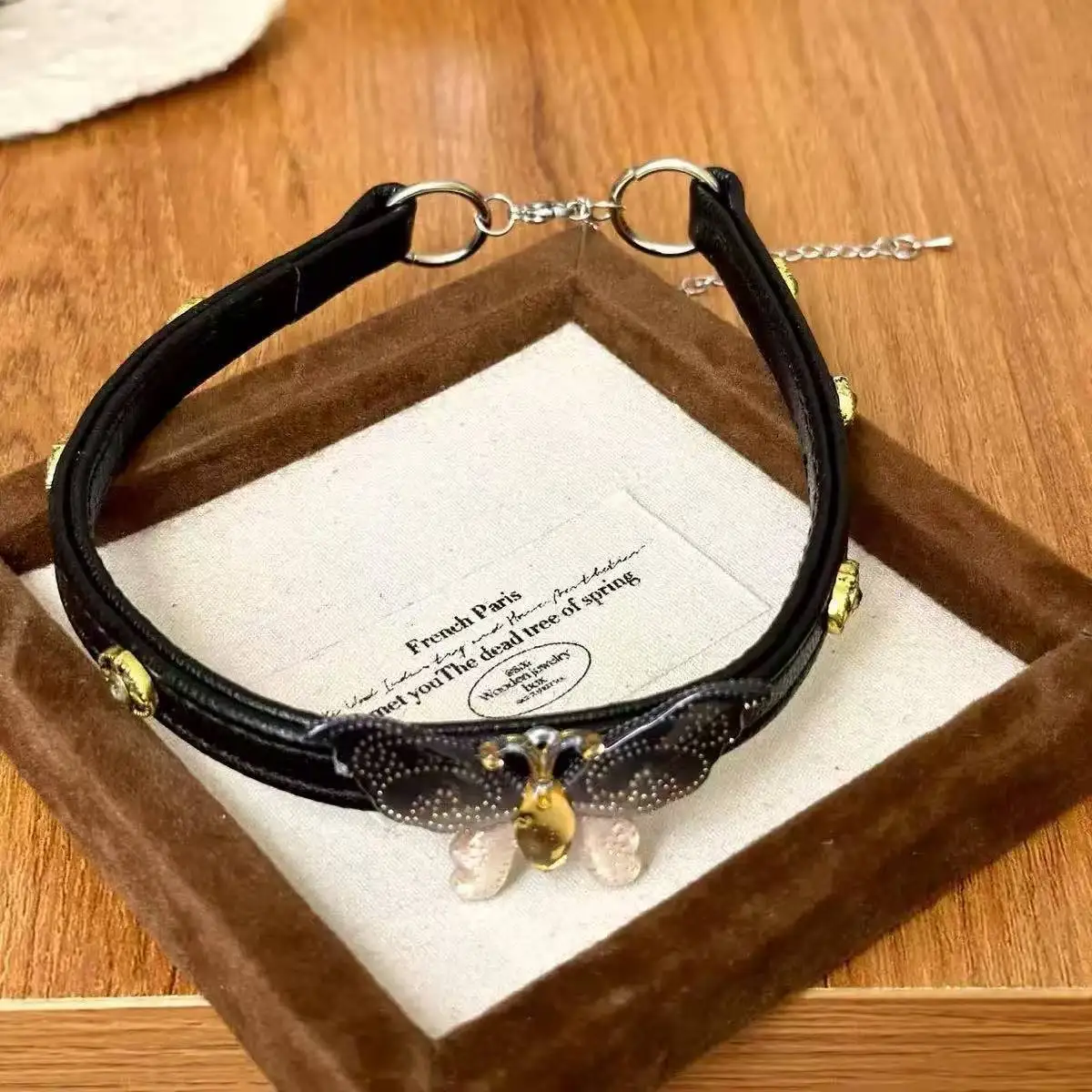 Sweet and Cool  Fashion Dark theme Gradient color Y2K trend Girl Power style  Butterfly Pendant Leather Alloy Collar chain