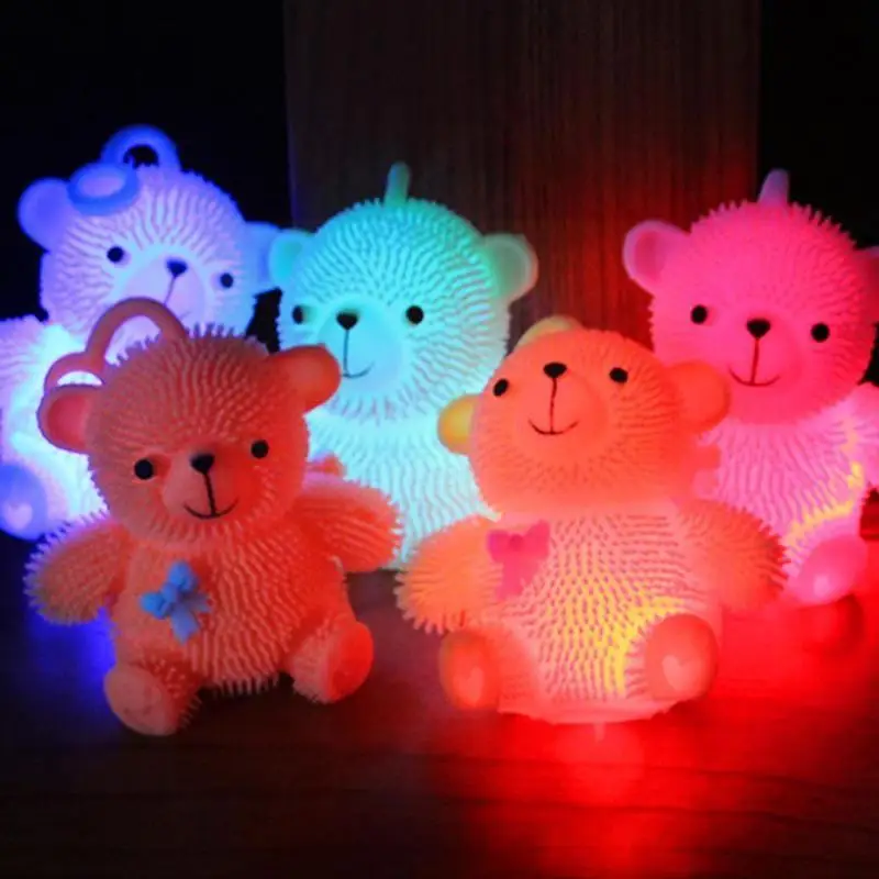 Juguete de oso hinchable iluminado, Bola de piel de oso de dibujos animados, Flash LED, Bola de alivio del cabello, Bola de descompresión, juguetes para apretar, 1 ud.