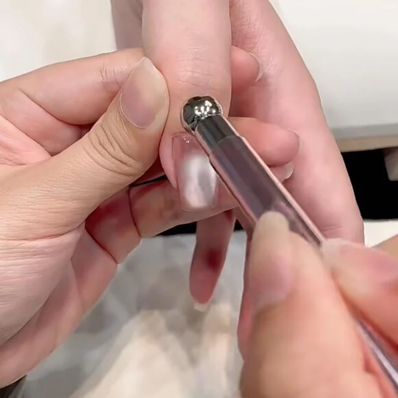 1Pc Double-Head Nail Magnetic Stick Super-Strong Cat Eye's Magnetic Nail Pen With Detachable Round Ball Nail Cat Eye Effect Tool
