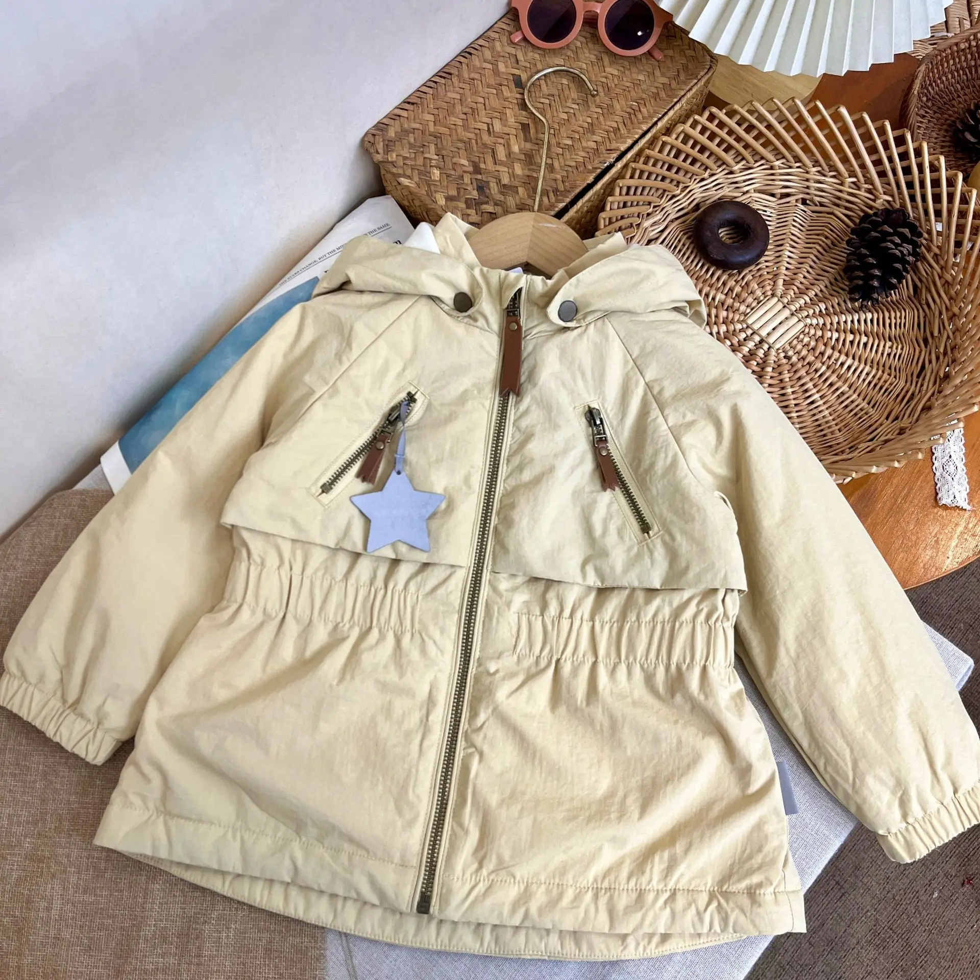 

Детское пальто, новинка 2025 года, зимняя теплая куртка с милыми звездами для мальчиков и девочек, хлопковая толстая верхняя одежда для малышей