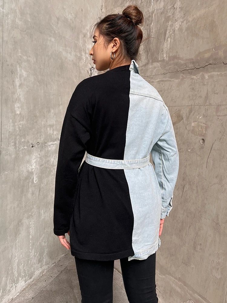 TWOTWINSTYLE Colorblock Streetwear Spliced Denim Coat For Women Lapel Long Sleeve Patchwork Lace Up Designer Jackets Female New