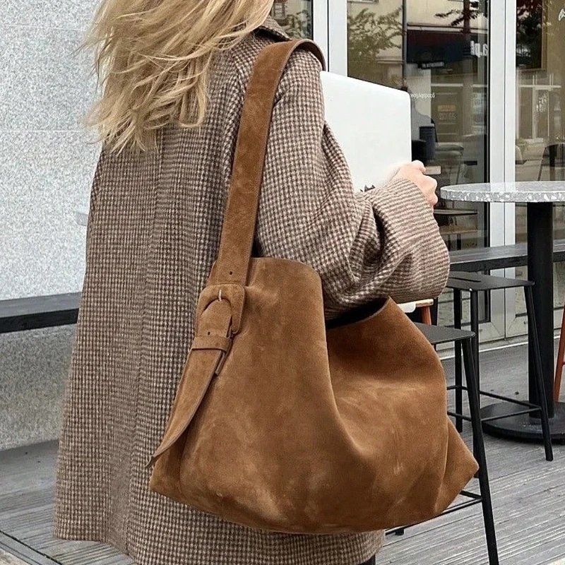 

Винтажная большая вместительная женская замшевая сумка подмышками, ведро из нубука, женская сумка на плечо, дизайнерская роскошная женская сумка-тоут