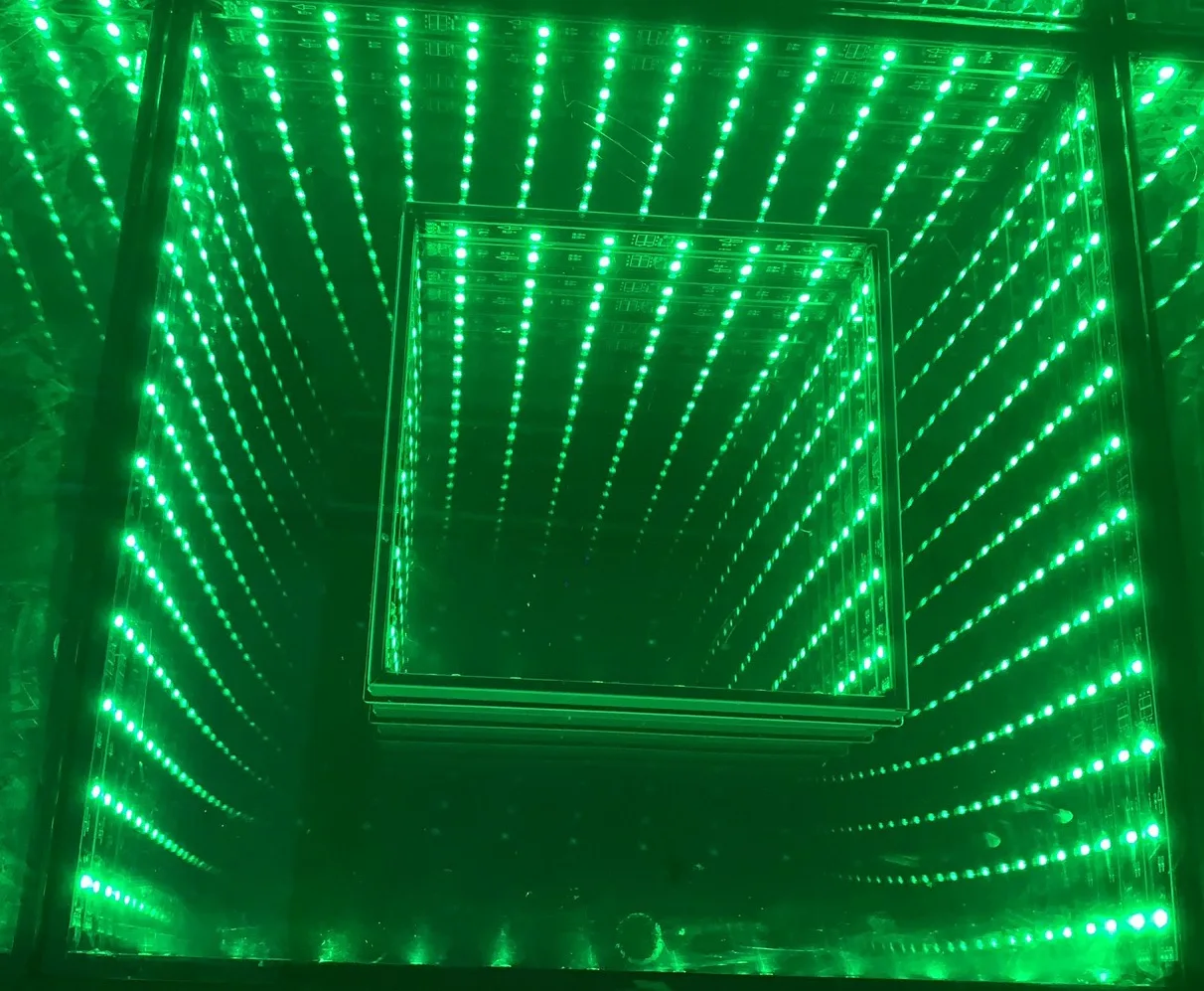 

Homei Hot Sale Dancing Panels 3D Mirror Digital Portable LED Dance Floor DJ Lights