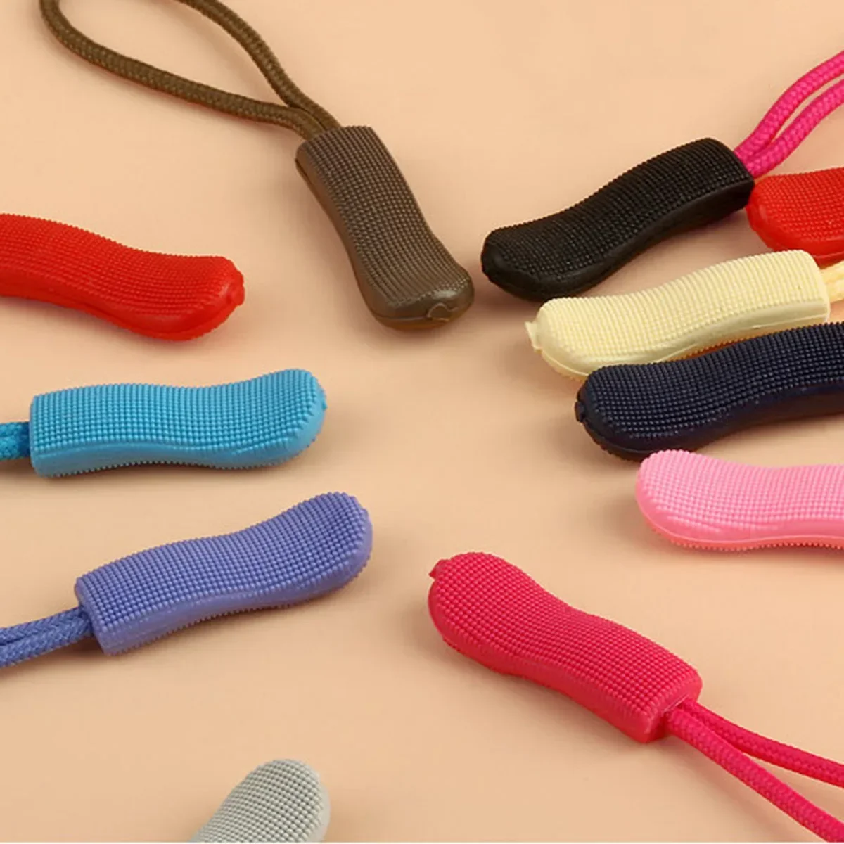 10pcs Colorful Zipper Puller Cord Zip Puller Replacement Ends Lock Zips Travel Bags Clip Buckle Sport Garment Parts