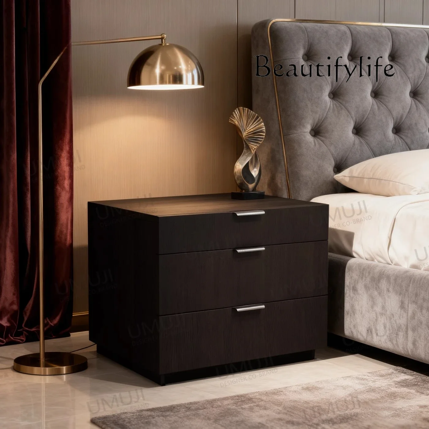

BJ Italian Bedside Table High-end Minimalist Smoky Color Master Bedroom Locker Designer Retro Solid Wood Bedside Cabinet