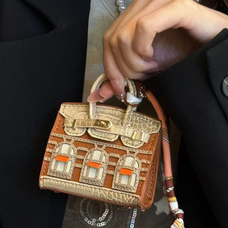 Hot Sale! 2025 New Cute Mini House-Shaped Charm with Window Design - Car Keychain, Earphone Pouch & Coin Purse