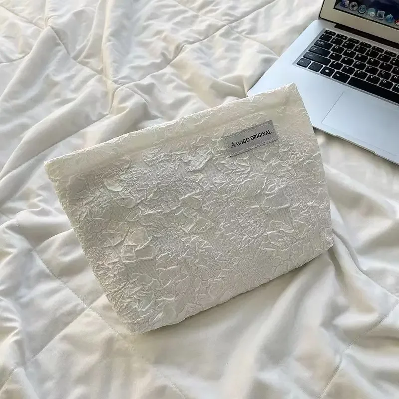 Tragbare Tasche mit rosa Blumenprägung, stilvolle schöne Kosmetiktasche, einfache Aufbewahrungstasche mit großem Fassungsvermögen, geeignet für den täglichen Gebrauch – Detail 8