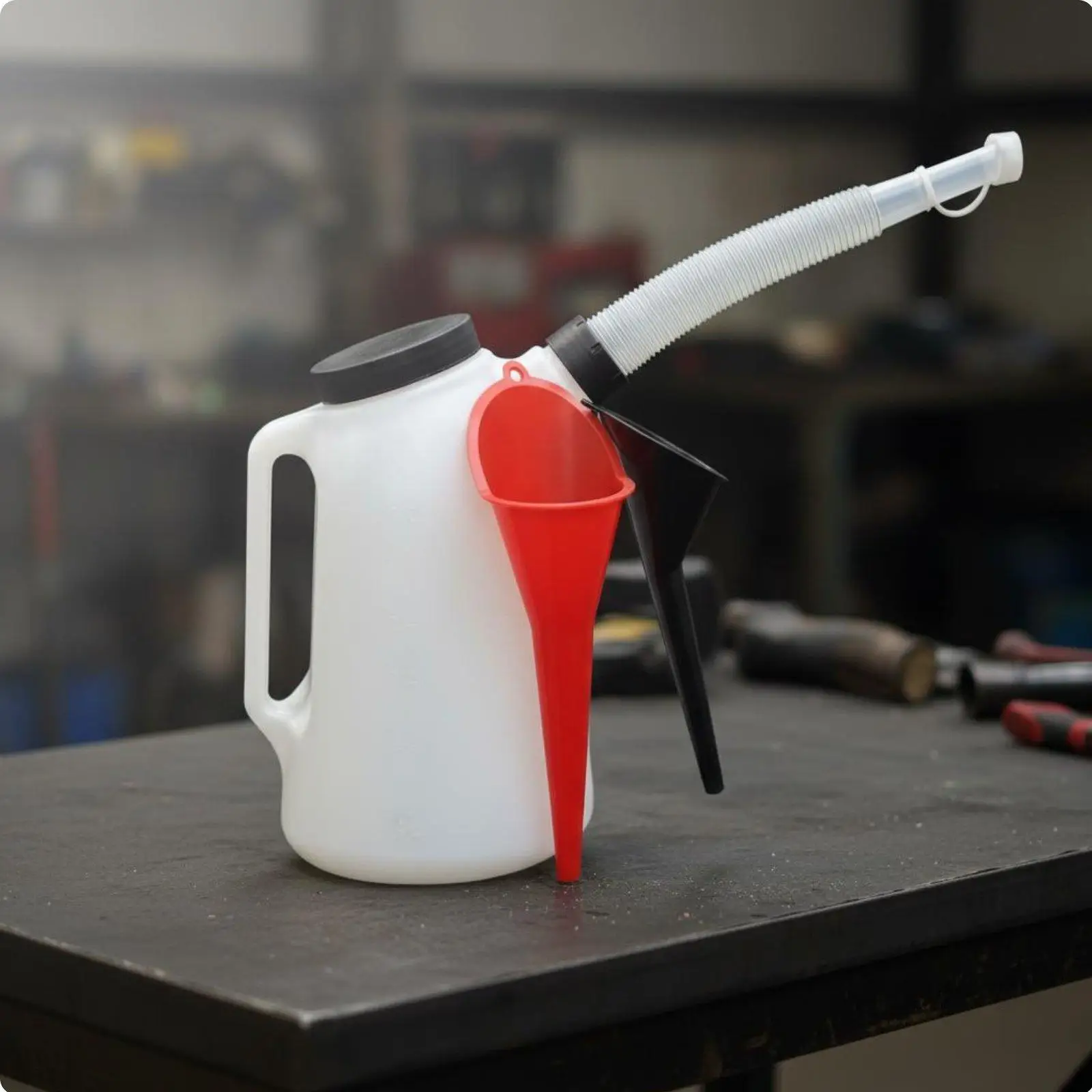 Manual Oil Filler 4L Capacity Graduated Oil Pitcher Flexible Spout for Car Workshop Fluid Dispensing
