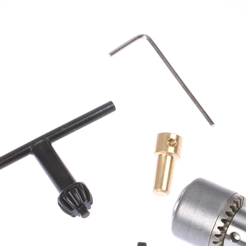 

1 комплект мини-сверлильного патрона 0,3-4 мм с коническим креплением и гаечным ключом