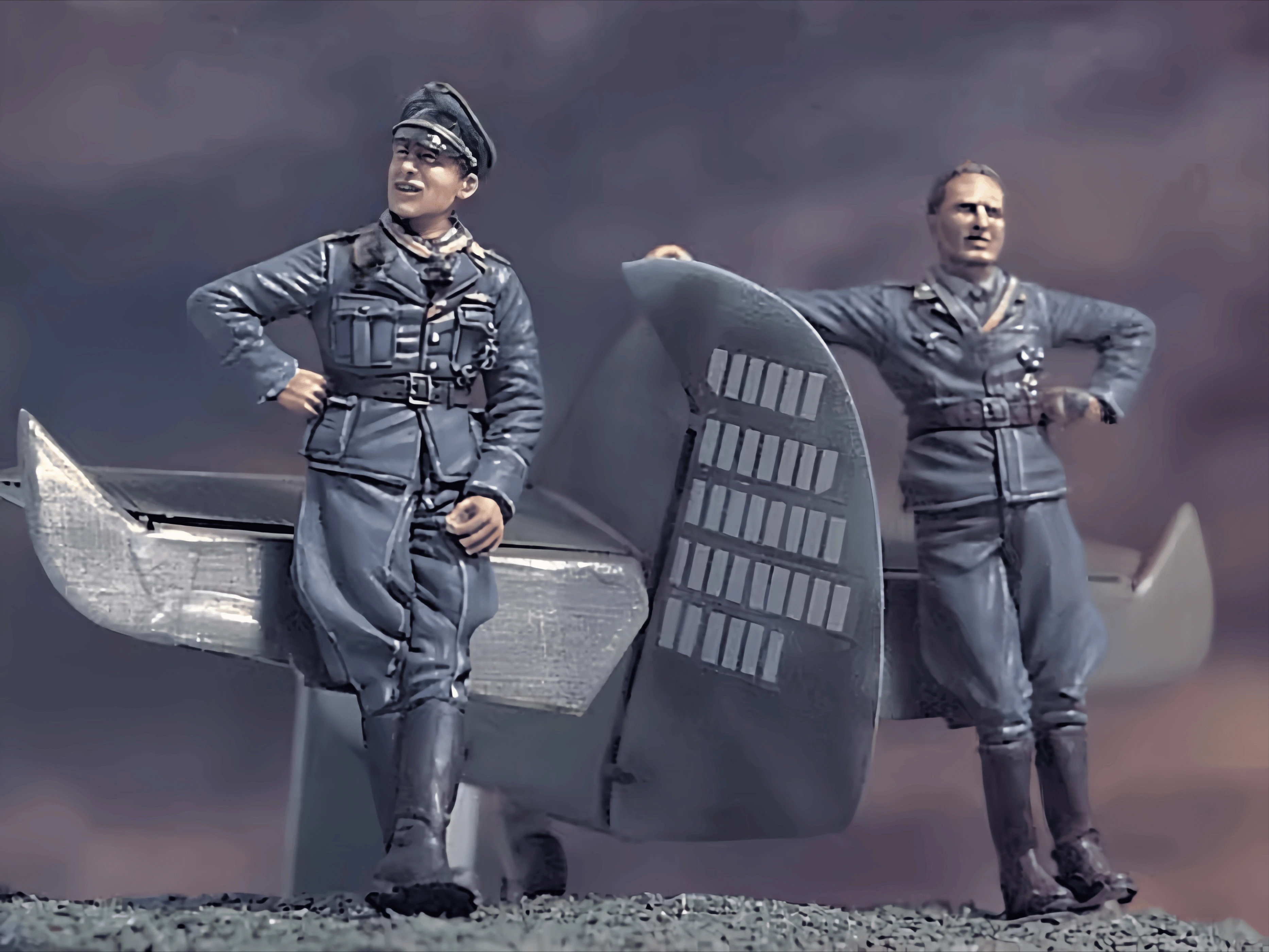 

1/35 Casting Resin Model Assembly Kit, GK， 2 Super Pilots, Unpainted (including Aircraft Scene Platform)