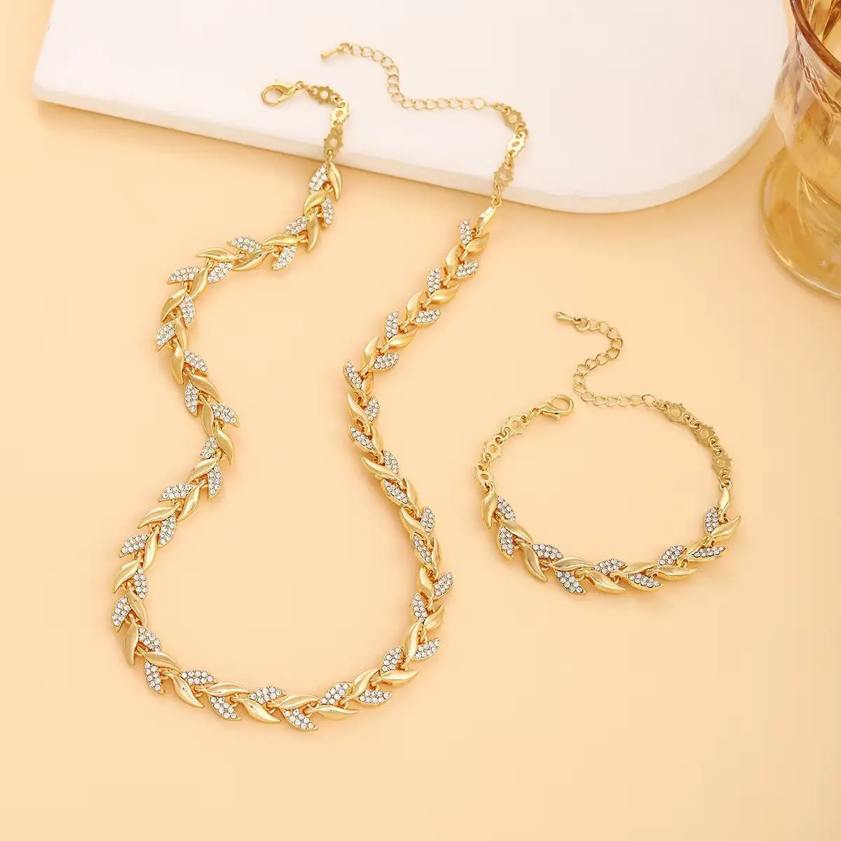 2Pcs/Set Women Jewelry Set Leaves Shape Rhinestone Inlaid Adjustable Length Necklace Bracelet Set Party Wedding Decor
