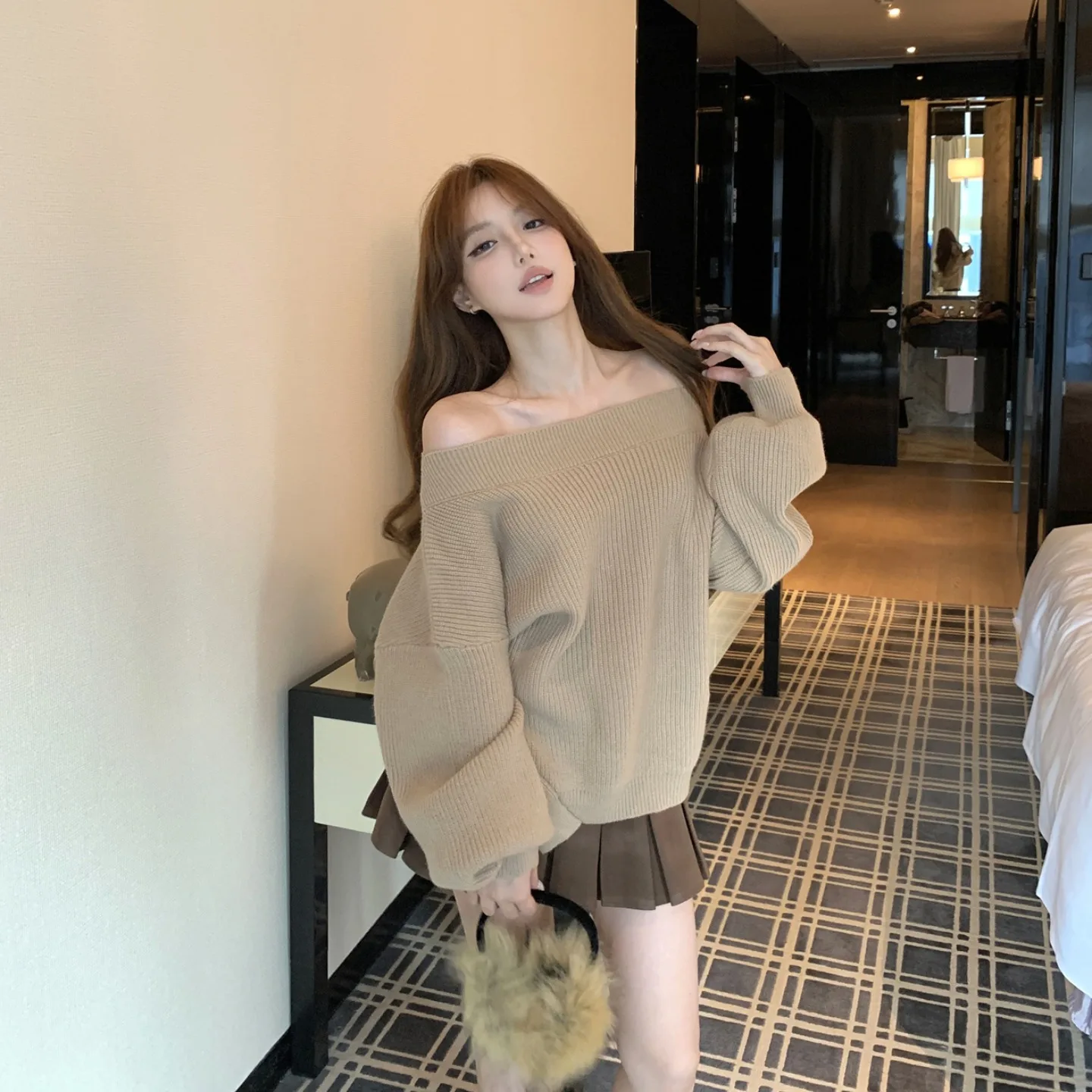 カーキ色の冬用羊毛セーター、アシンメトリーな肩、ルーズフィット、コーヒー色のプリーツスカートセット、女性用カジュアル、ツーピース...