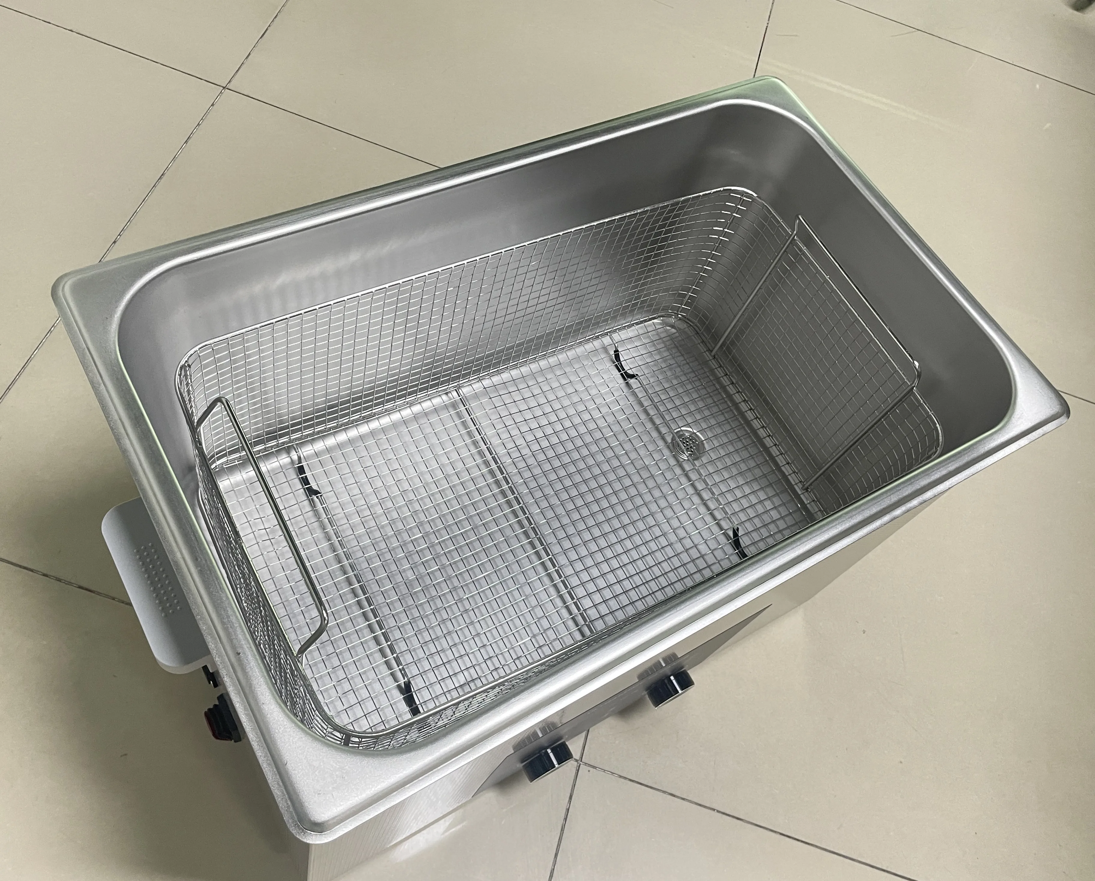 Desktop Type Ultrasonic Bath 37 Liter Ultrasonic Cleaner With Factory Price