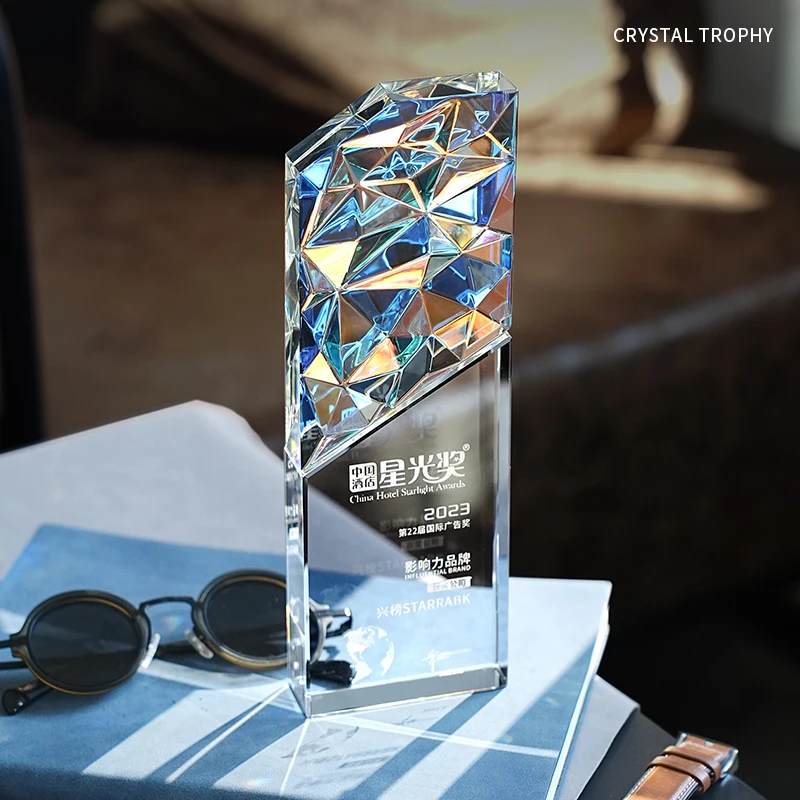 

Customized Colorful Crystal Trophy Personalized LOGO Text Glass Trophy Excellent Employee Awards Souvenirs Competition Prizes