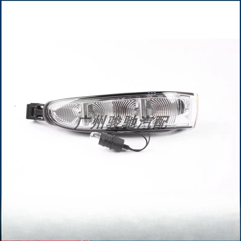 

Applicable to Mercedes-Benz ML class reversing mirror light W164 rearview mirror turn signal ML300ML350ML400ML500 mirror light