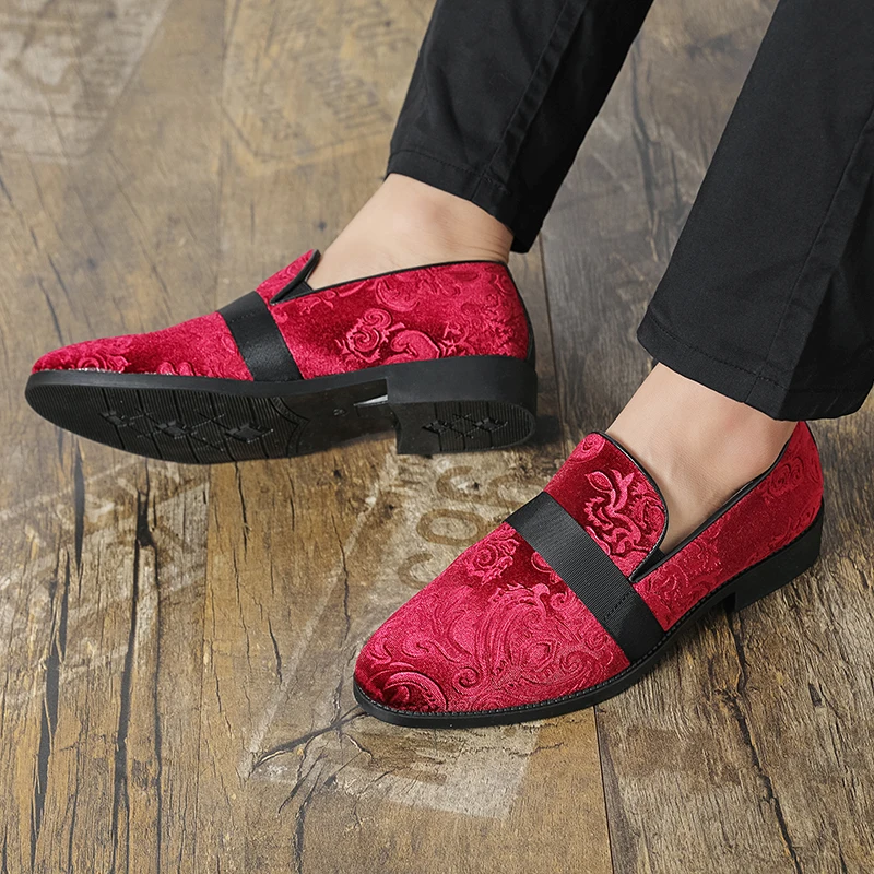 Men Loafers Embroidered Low Heel Trendy Casual Men Shoes
