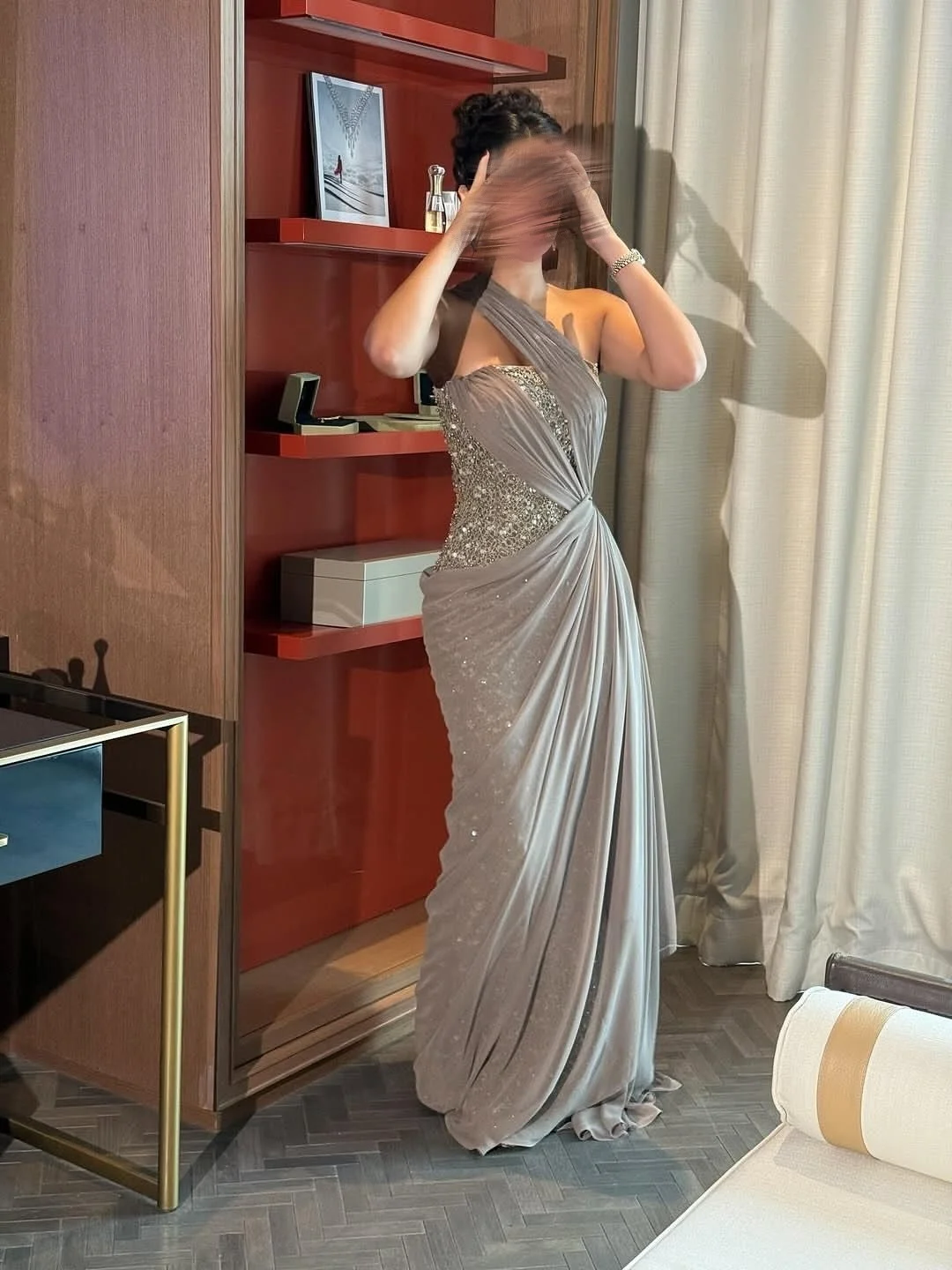 Meetlove une épaule sans manches gris gaine brillante pour les femmes longueur de plancher paillettes personnalisé dos nu robes de soirée 2025