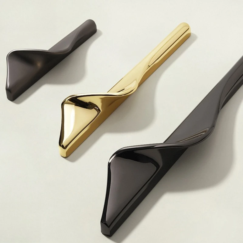 S-Shaped Artistic Luxury Light Style Wardrobe Door Handles High-End Cabinet Drawer Handles Modern Simple Kitchen Cabinet Handles
