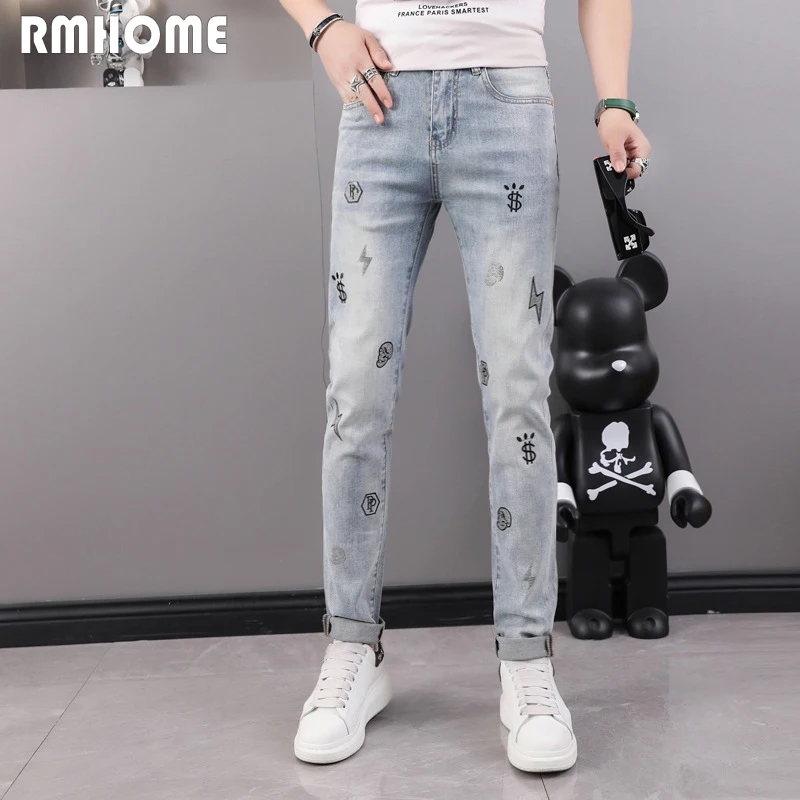 

New Trend Men Jeans Embroidered Rhinestone Fashion Design Man Pencil Pants Slim Fit High quality Versatile Trousers Denim Pants