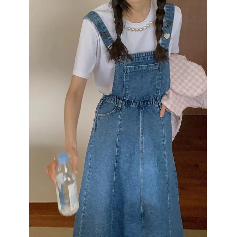 acão Jeans E Vintage com Botões de Coração Decorativos na Cintura, Modelagem Ajustada e Emaecedora, Vestido Midi ...