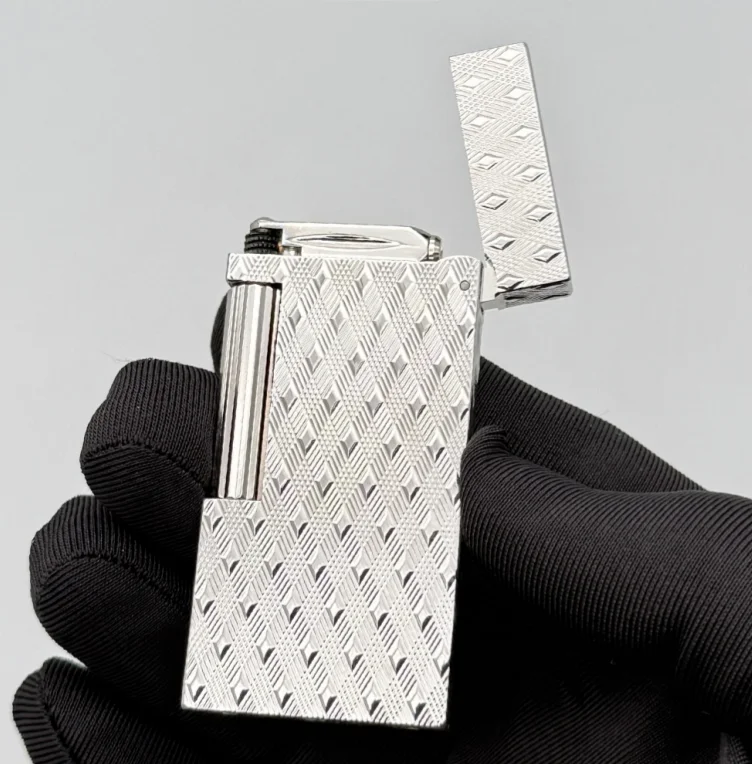 Metal Rhombus Twill Weave Texture Soft Flame Butane Lighter Refillable Gas Lighter Luxury Smoking Collectible Gift For Men