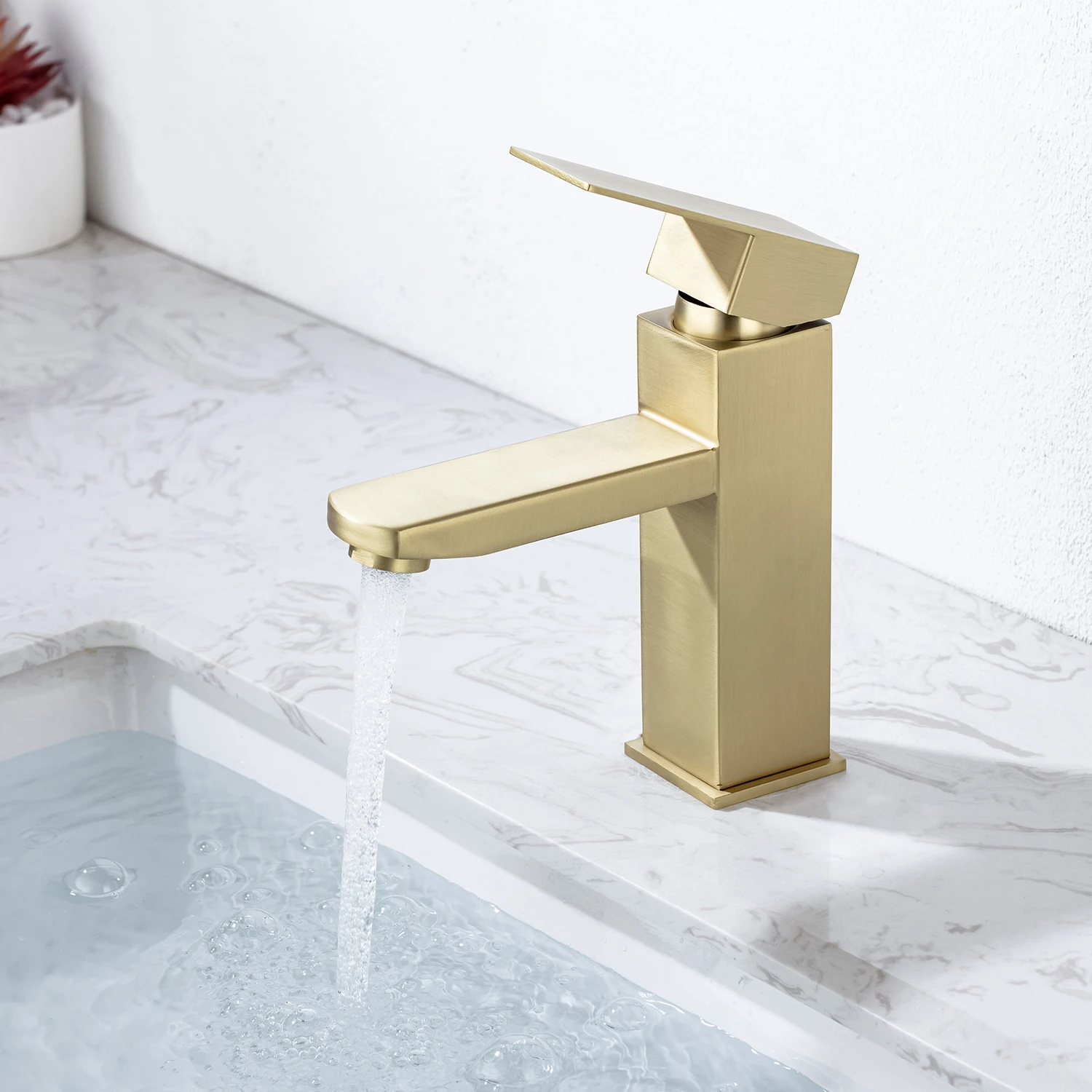 BANGPU Bathroom Basin Faucet Single Handle Vanity Sink Faucet Single Hole Bathroom Basin Mixer Tap Stainless Steel, Brushed Gold