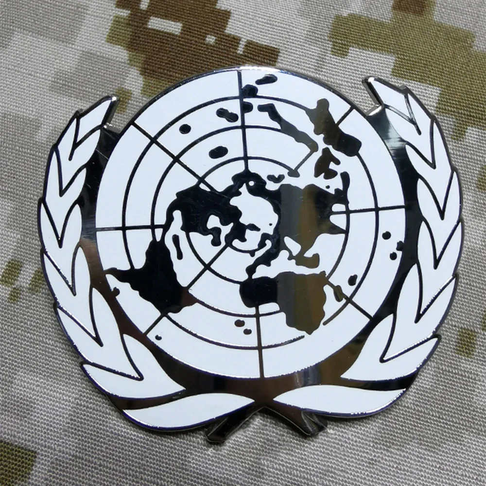

МЕДИЦИНСКАЯ БЕРЕТНАЯ КЕПКА UNITED NATIONS МЕТАЛЛИЧЕСКИЙ ЗНАЧОК КОКАДА