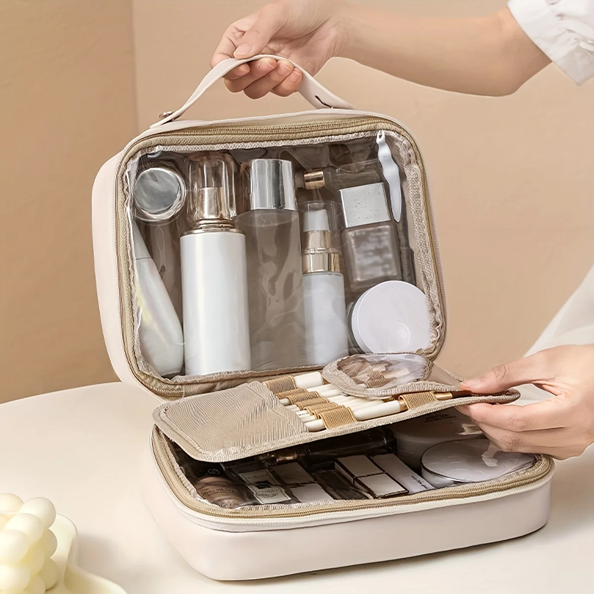 Multi functional zipper lightweight women's makeup handbag for convenient storage of cosmetics during travel